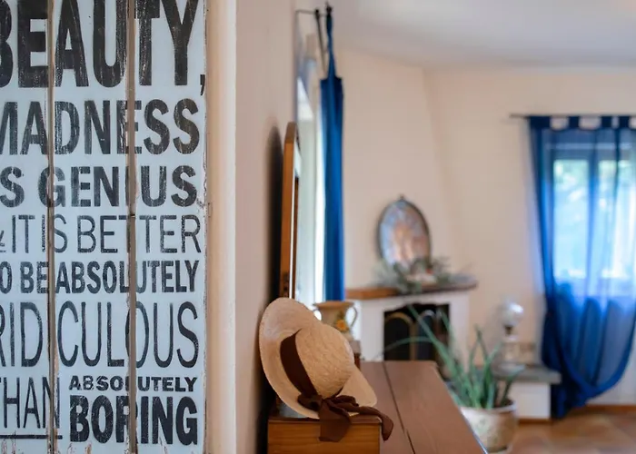 Petit Foyer Hotel Pollein