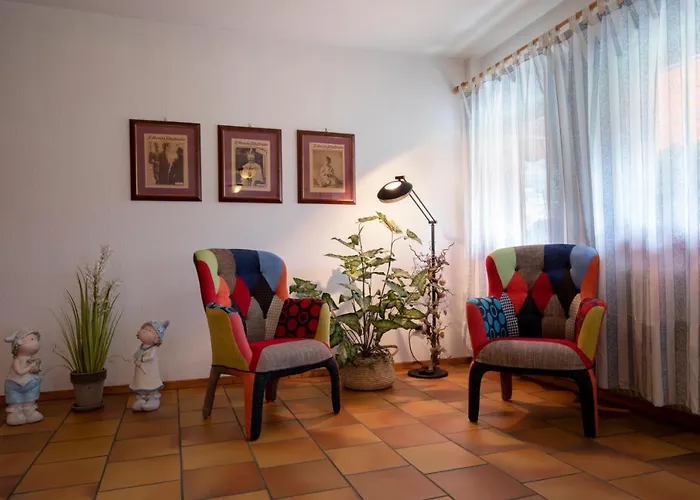 Petit Foyer Hotel Pollein