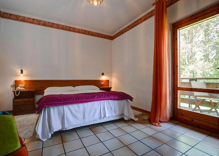 호텔 Petit Foyer 폴레인